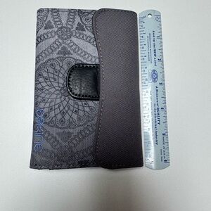Dakine Black and Gray Patterned Wallet